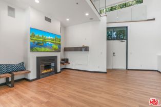 Condominium, 815 Hampton dr, Venice, CA 90291 - 8