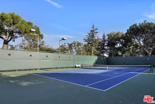 , 2160 Century Park East, Westwood, CA 90067 - 8