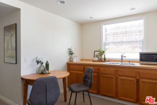 Single Family Residence, 210 Naomi st, Burbank, CA 91505 - 39