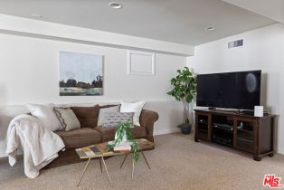 Single Family Residence, 210 Naomi st, Burbank, CA 91505 - 36