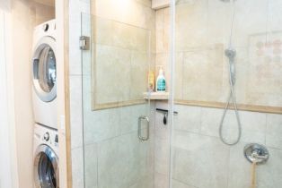 Residential Income, 305 Reeves dr, Beverly Hills, CA 90212 - 8