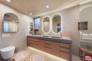 Single Family Residence, 295 Mabery rd, Santa Monica, CA 90402 - 15