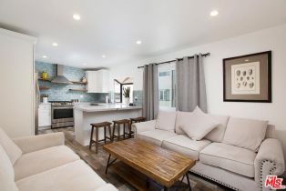 , 18755 Hatteras st, Tarzana, CA 91356 - 8