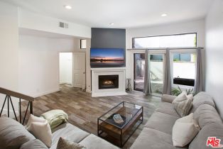 , 18755 Hatteras st, Tarzana, CA 91356 - 2