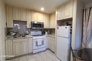 , 10798 Lindbrook dr, Westwood, CA 90024 - 5