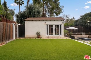 Single Family Residence, 20212 Oxnard st, Woodland Hills, CA 91367 - 25