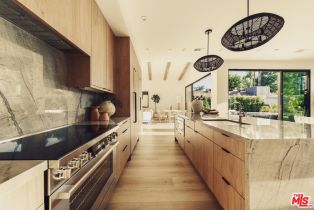 Single Family Residence, 5725 Katherine ave, Sherman Oaks, CA 91401 - 10