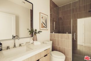 Single Family Residence, 5725 Katherine ave, Sherman Oaks, CA 91401 - 29