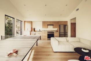 Single Family Residence, 5725 Katherine ave, Sherman Oaks, CA 91401 - 32