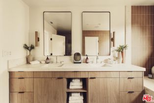 Single Family Residence, 5725 Katherine ave, Sherman Oaks, CA 91401 - 19