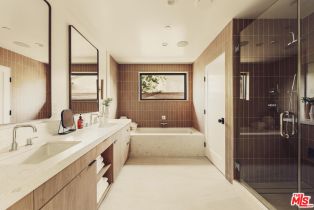 Single Family Residence, 5725 Katherine ave, Sherman Oaks, CA 91401 - 18