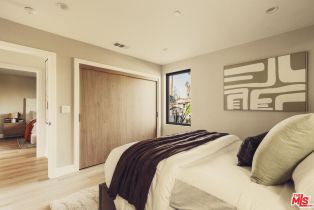 Single Family Residence, 5725 Katherine ave, Sherman Oaks, CA 91401 - 27