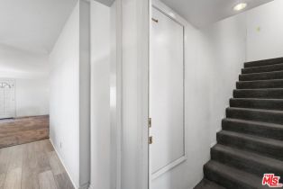 Single Family Residence, 17152 Barneston st, Granada Hills, CA 91344 - 35