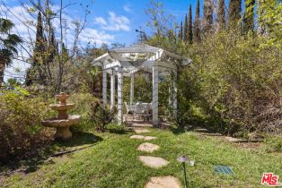 Single Family Residence, 17152 Barneston st, Granada Hills, CA 91344 - 47