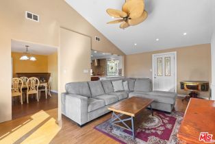 Single Family Residence, 17152 Barneston st, Granada Hills, CA 91344 - 18