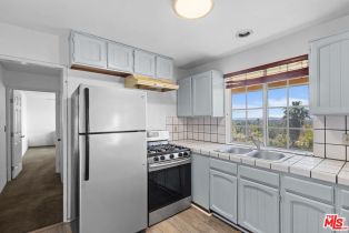 Single Family Residence, 17152 Barneston st, Granada Hills, CA 91344 - 37