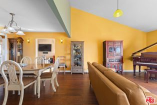 Single Family Residence, 17152 Barneston st, Granada Hills, CA 91344 - 8