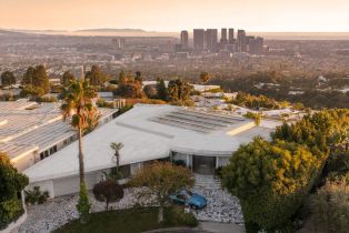 Single Family Residence, 305   Trousdale Pl, Beverly Hills, CA  Beverly Hills, CA 90210