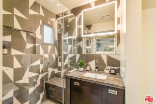 Single Family Residence, 1012 Euclid st, Santa Monica, CA 90403 - 8