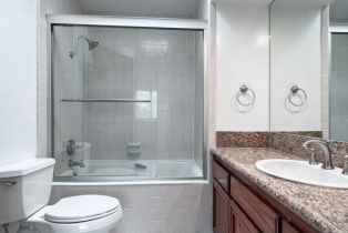 , 922 Lincoln blvd, Santa Monica, CA 90403 - 7