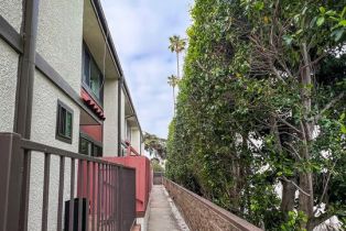 , 922 Lincoln blvd, Santa Monica, CA 90403 - 10