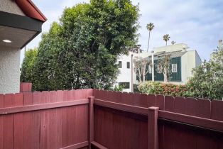 , 922 Lincoln blvd, Santa Monica, CA 90403 - 5