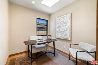 Single Family Residence, 14537 Hesby st, Sherman Oaks, CA 91403 - 25