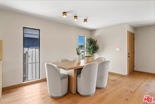 Single Family Residence, 14537 Hesby st, Sherman Oaks, CA 91403 - 10