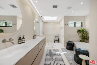 Condominium, 10 Ocean Park blvd, Santa Monica, CA 90405 - 12