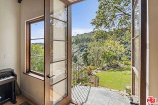 Single Family Residence, 10037 Reevesbury dr, Beverly Hills, CA 90210 - 4