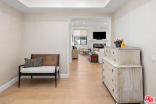 Condominium, 300 Swall dr, Beverly Hills, CA 90211 - 4