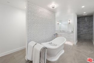 Condominium, 300 Swall dr, Beverly Hills, CA 90211 - 22