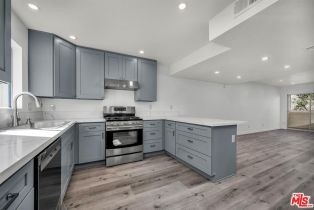 Condominium, 13340 Burbank blvd, Sherman Oaks, CA 91401 - 16