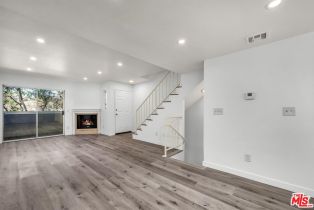 Condominium, 13340 Burbank blvd, Sherman Oaks, CA 91401 - 5