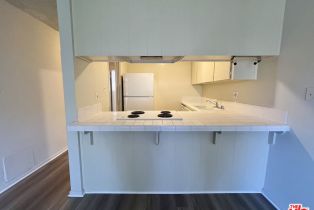 , 203 Montana ave, Santa Monica, CA 90403 - 5