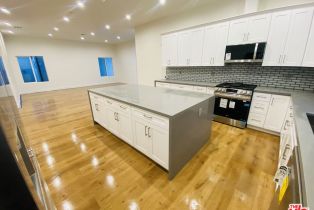 Single Family Residence, 22656 Miranda st, Woodland Hills, CA 91367 - 7