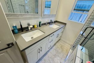 Single Family Residence, 22656 Miranda st, Woodland Hills, CA 91367 - 23