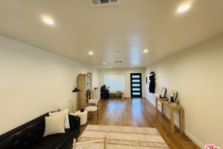 Single Family Residence, 22656 Miranda st, Woodland Hills, CA 91367 - 9