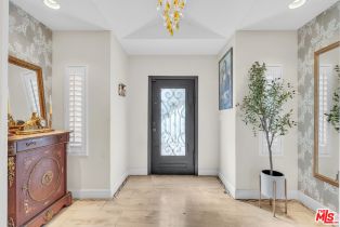 Single Family Residence, 326 Doheny dr, Beverly Hills, CA 90211 - 2