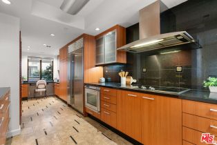 Condominium, 150 Ocean Park blvd, Santa Monica, CA 90405 - 15