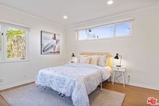 Single Family Residence, 905 Berkeley st, Santa Monica, CA 90403 - 32