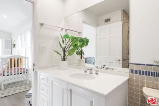 Single Family Residence, 905 Berkeley st, Santa Monica, CA 90403 - 31