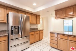 Condominium, 10336 Wilshire blvd, Westwood, CA 90024 - 6