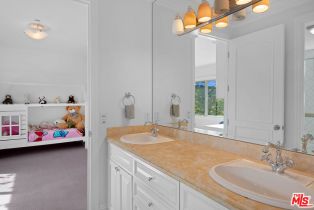 Single Family Residence, 23575 Park South st, Calabasas, CA 91302 - 56