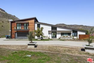 , 31830 Lobo Canyon, Agoura Hills, CA 91301 - 3