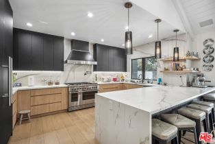 Single Family Residence, 2650 Hutton dr, Beverly Hills, CA 90210 - 4