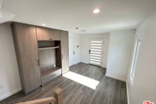Townhouse, 4805 Matilija ave, Sherman Oaks, CA 91423 - 5