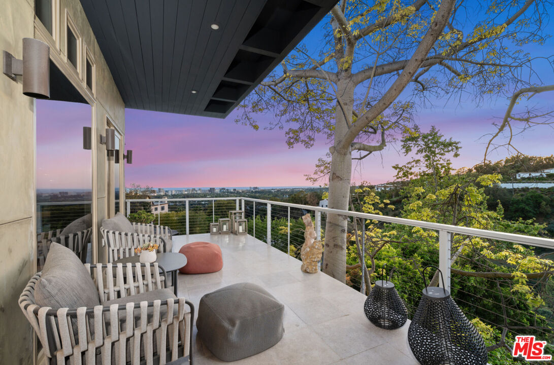 Single Family Residence, 1415 Summitridge dr, Beverly Hills, CA 90210 - 1