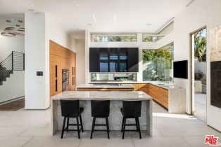 , 6436 Camino De La Costa, La Jolla, CA 92037 - 8