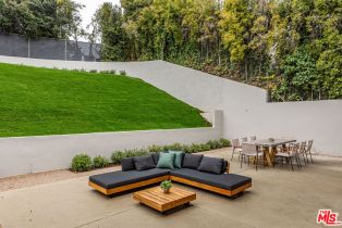 Single Family Residence, 1059 Angelo dr, Beverly Hills, CA 90210 - 12